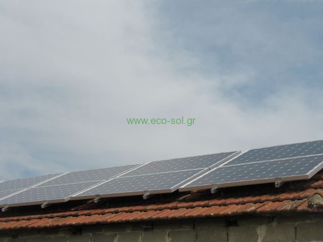 Κατασκευή Φωτοβολταϊκής Στέγης στον Τύρναβοό την ECOSOL